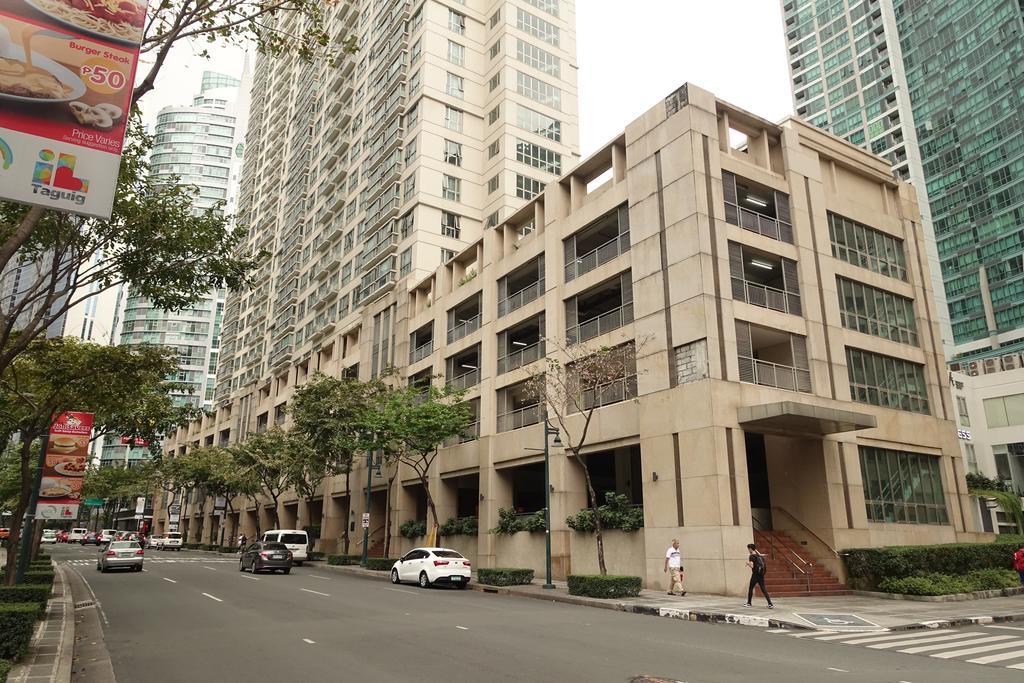 Luxury Condo At Forbeswood Parklane The Fort Bgc Makati City Buitenkant foto