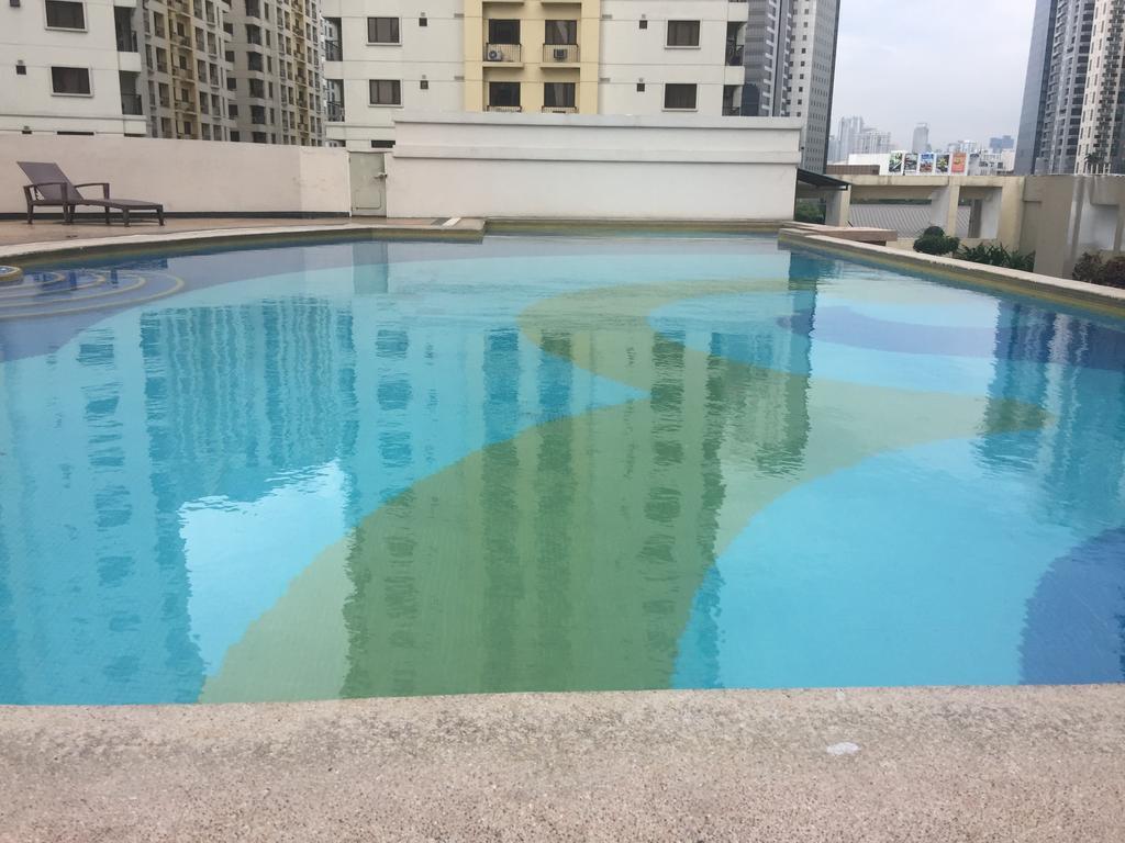Luxury Condo At Forbeswood Parklane The Fort Bgc Makati City Buitenkant foto