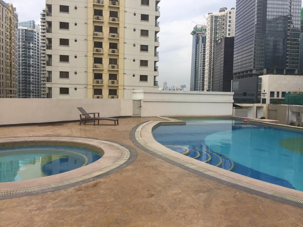 Luxury Condo At Forbeswood Parklane The Fort Bgc Makati City Buitenkant foto
