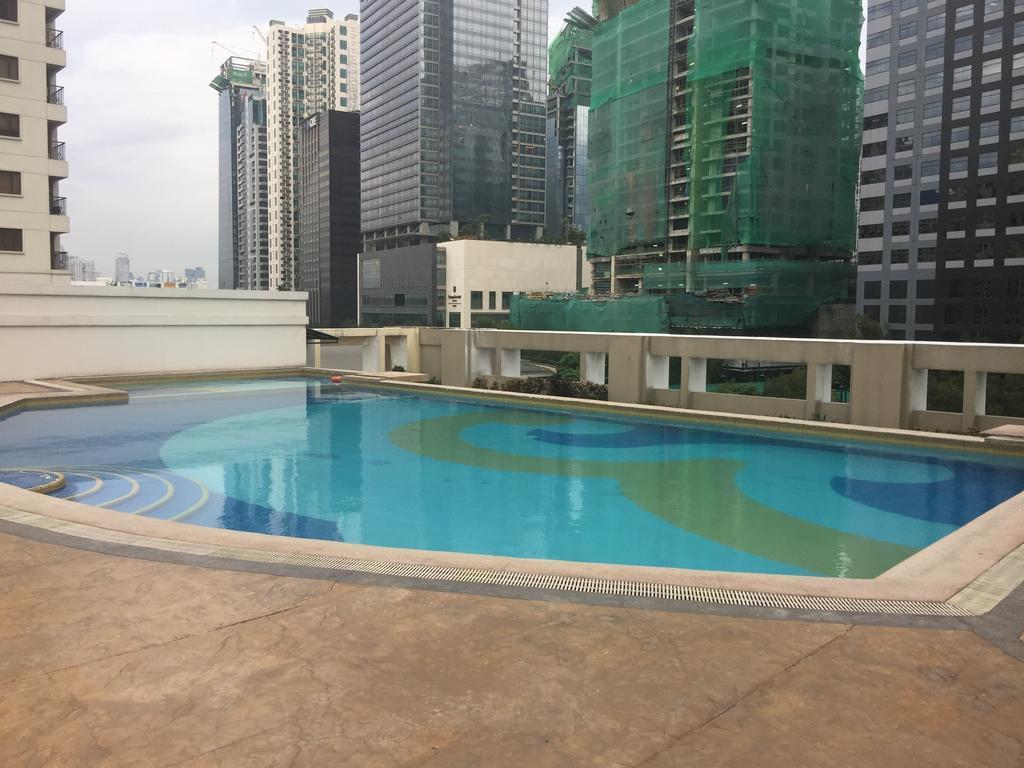 Luxury Condo At Forbeswood Parklane The Fort Bgc Makati City Buitenkant foto